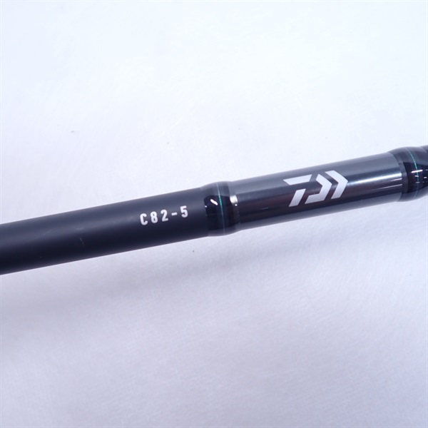 ２２アウトレイジＣ８２－５